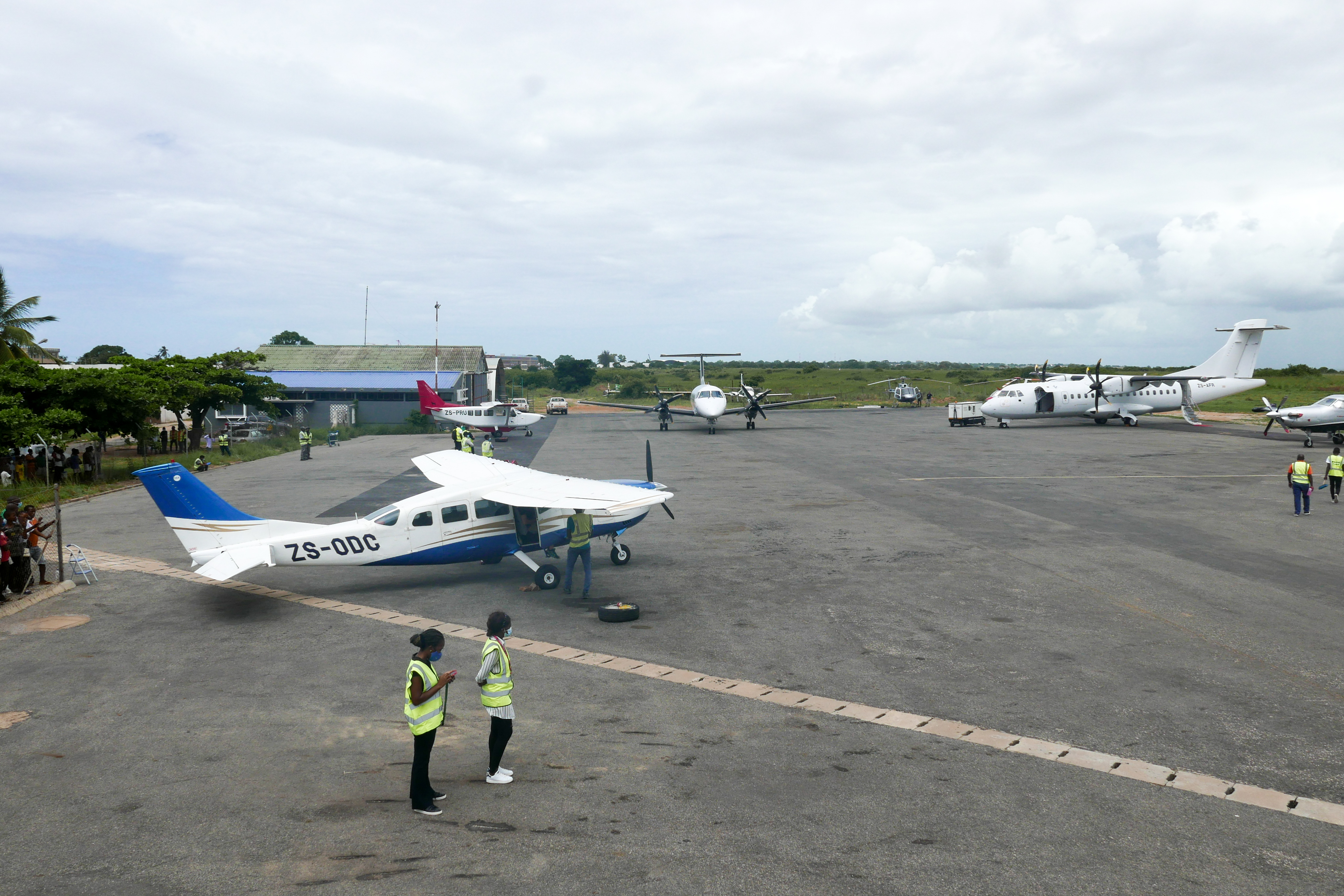 Total decides on total recall of all staff from troubled Afungi gas project