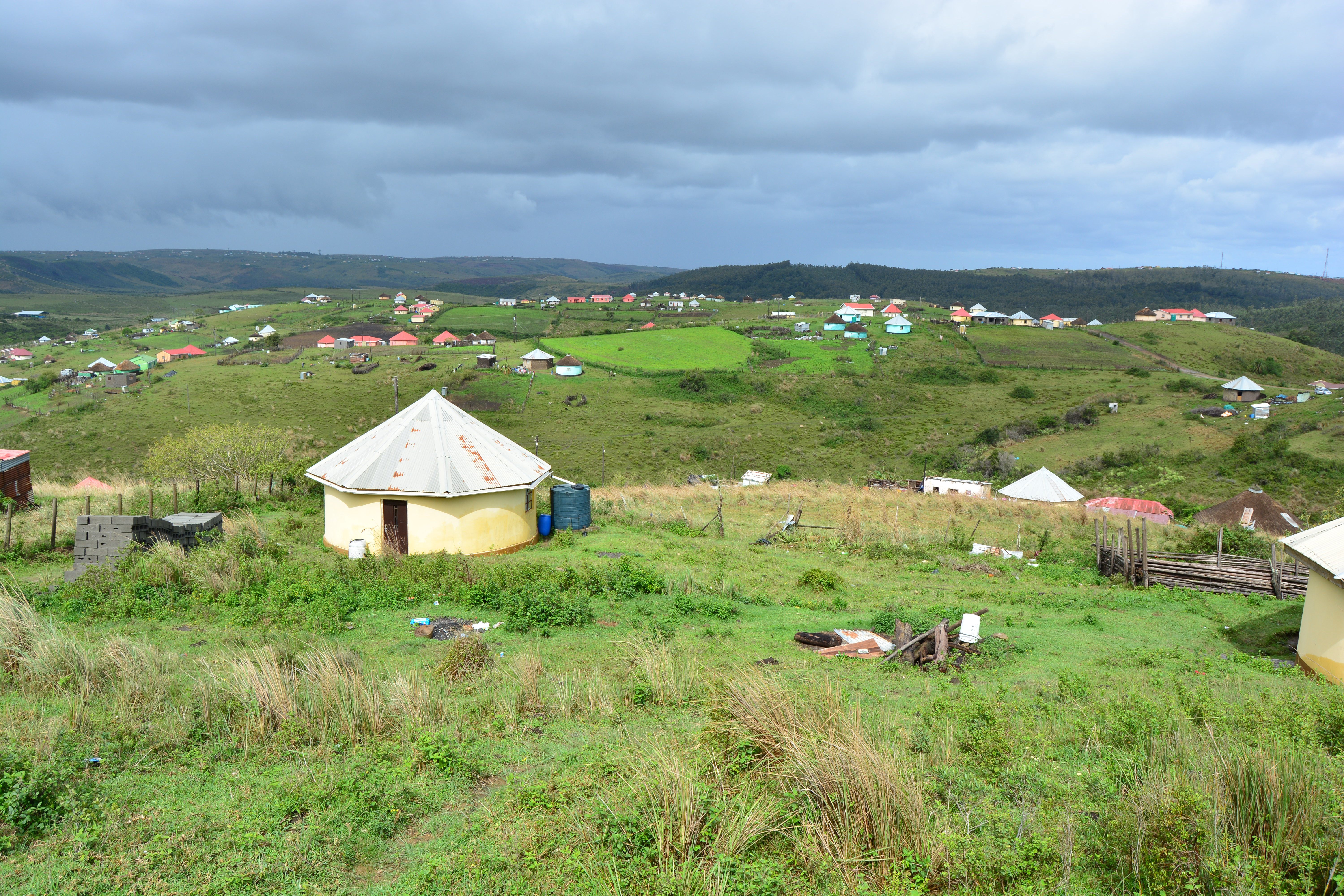 On the necessity of, and mechanisms for, expropriating land without compensation