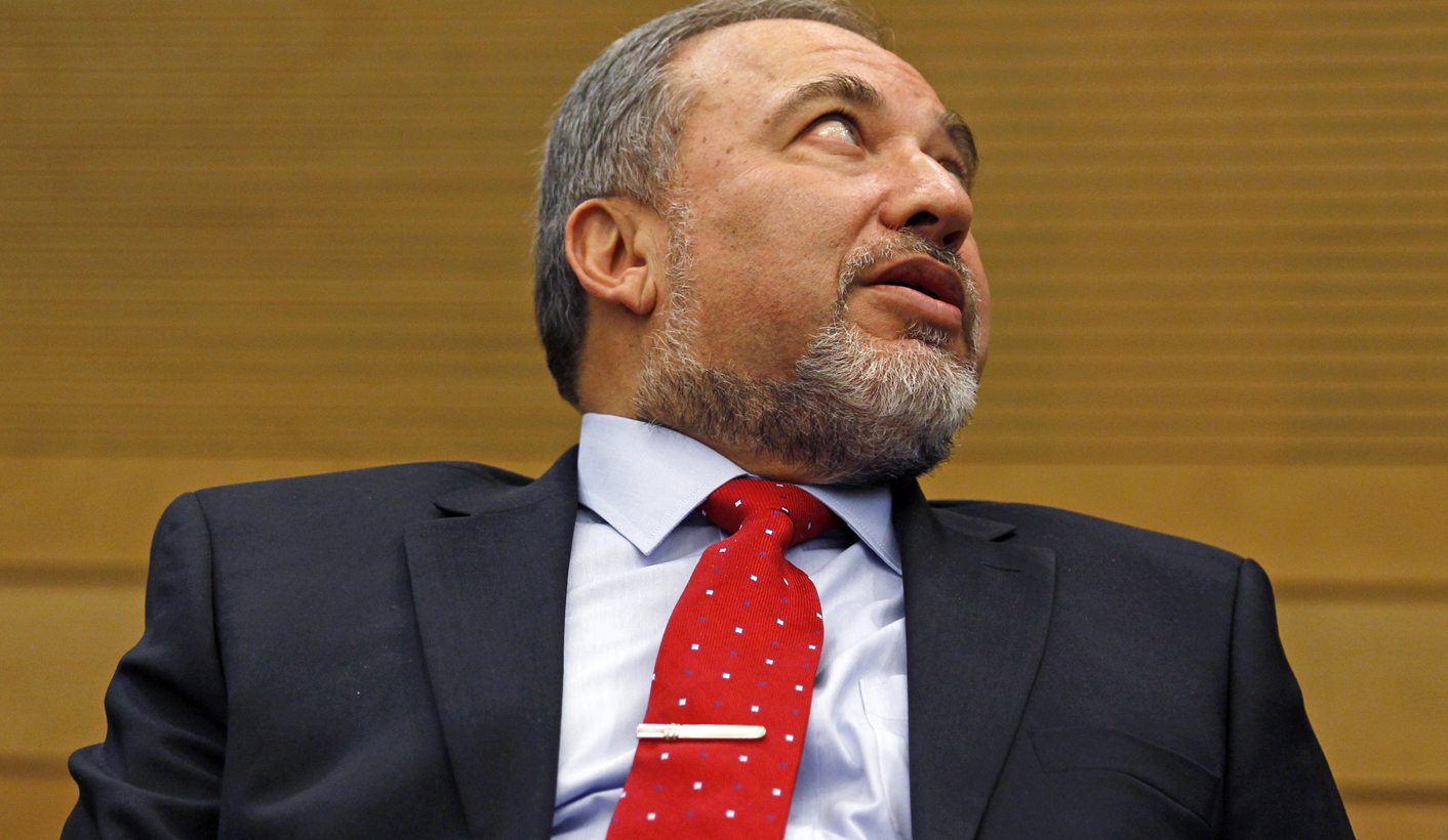 Israeli right winger Lieberman sworn back in as foreign minister