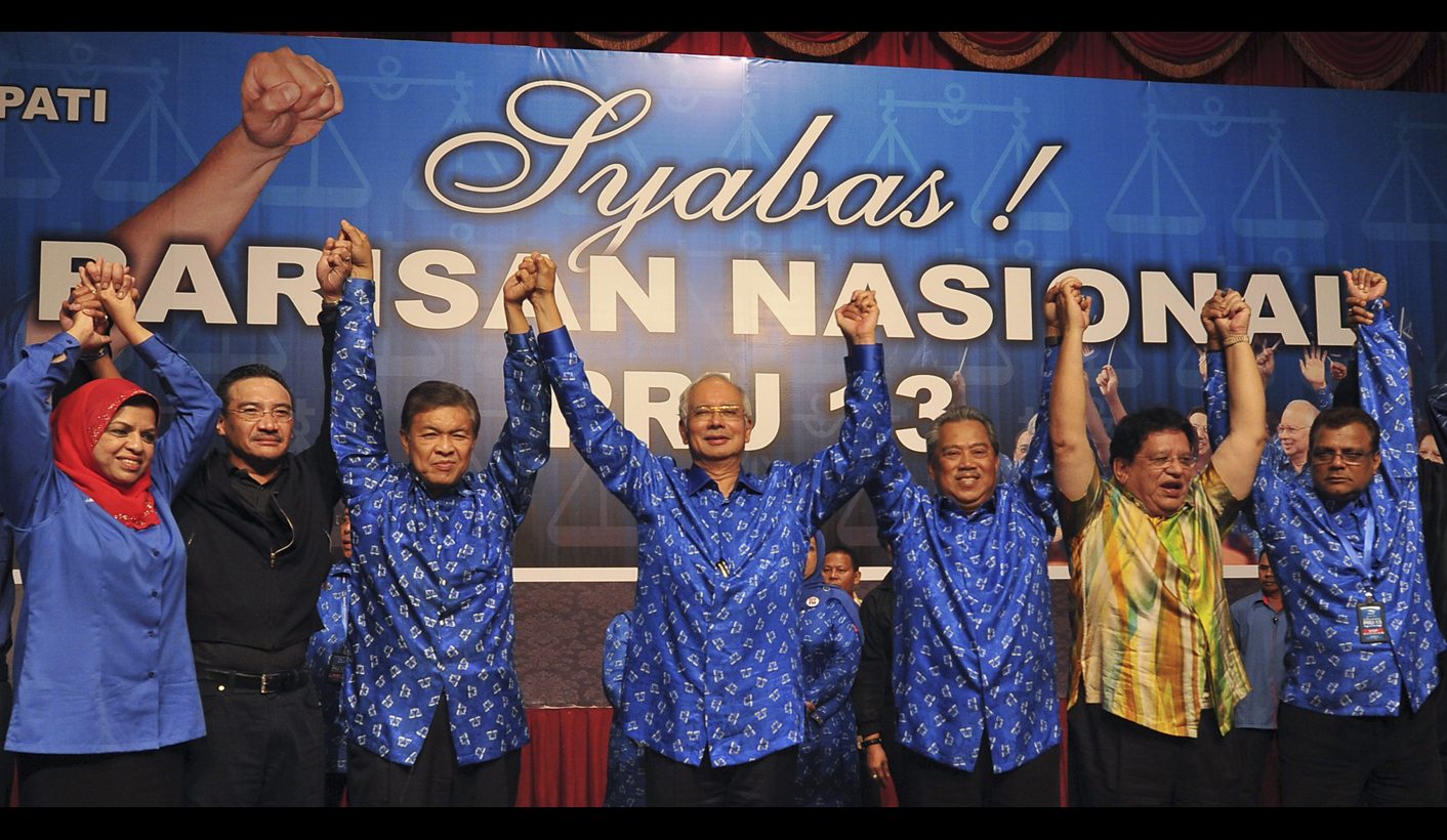 Malaysia Coalition Extends Rule Despite Worst Electoral Showing