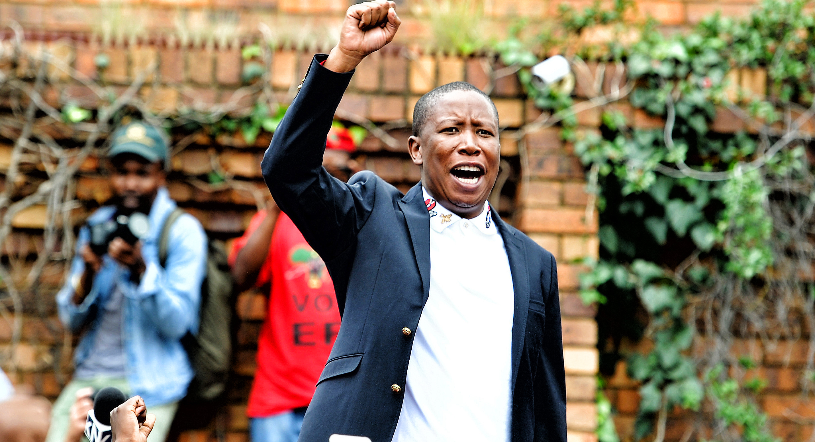 Note to the South African mass media: Fascism knows no colour bar