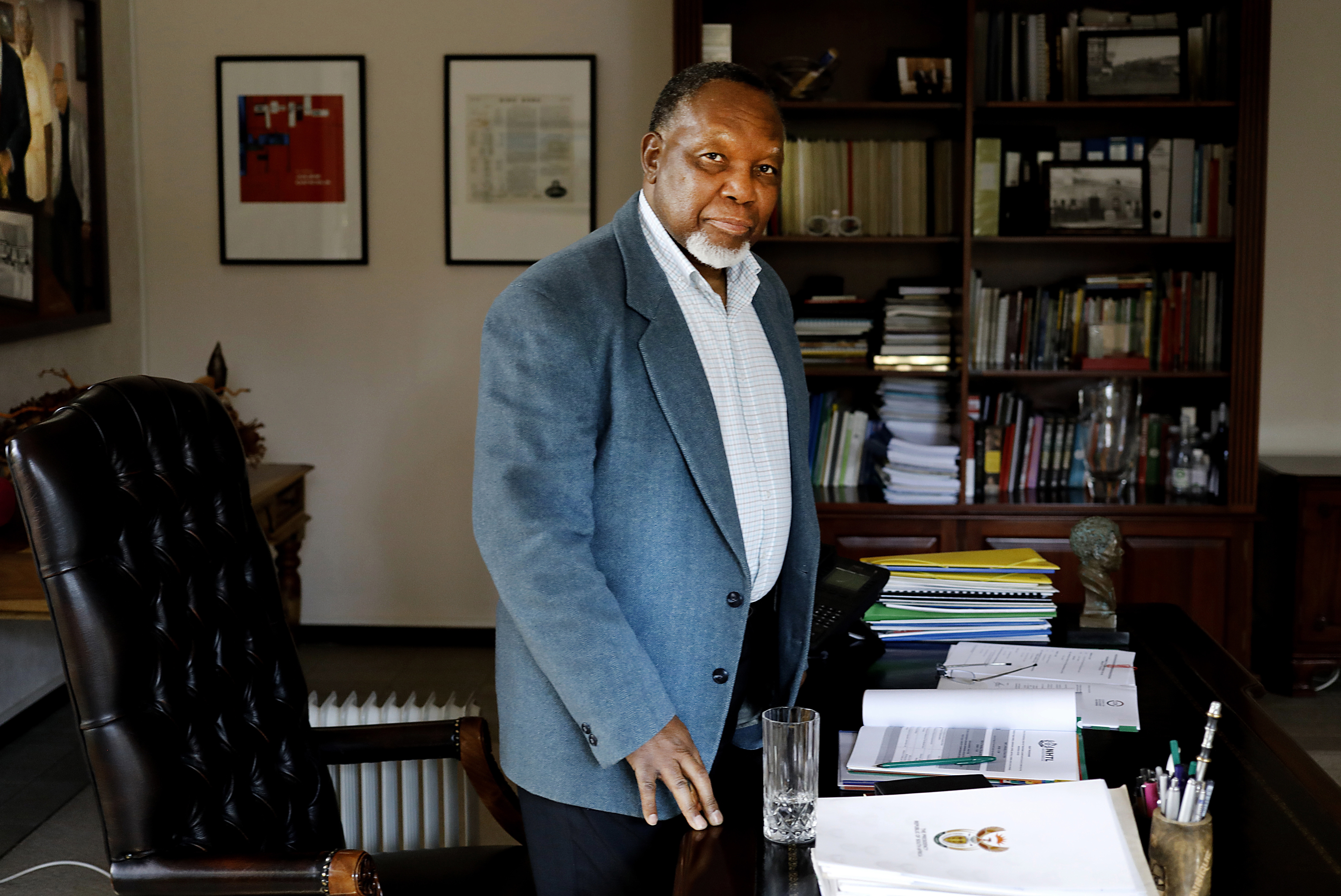 Motlanthe explains views on traditional leaders - and they are not going to like it