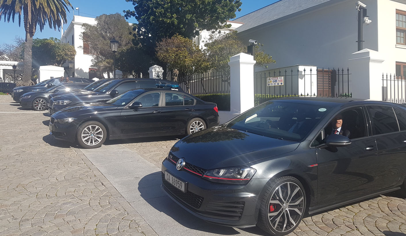 Gauteng blue light convoy crash raises questions about risks to other drivers