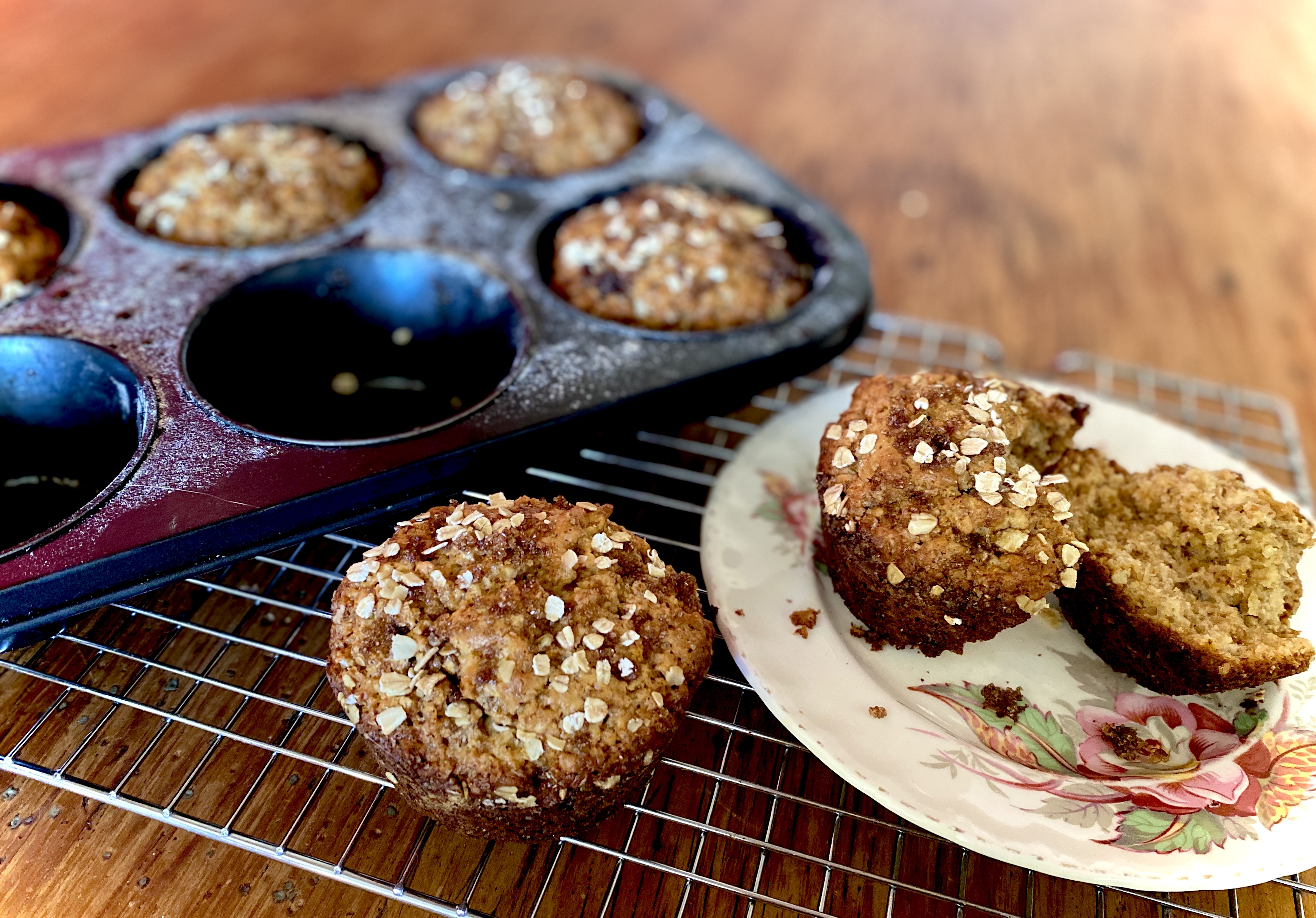 Lekker Brekker Monday: Golden Syrup & Oats Muffins