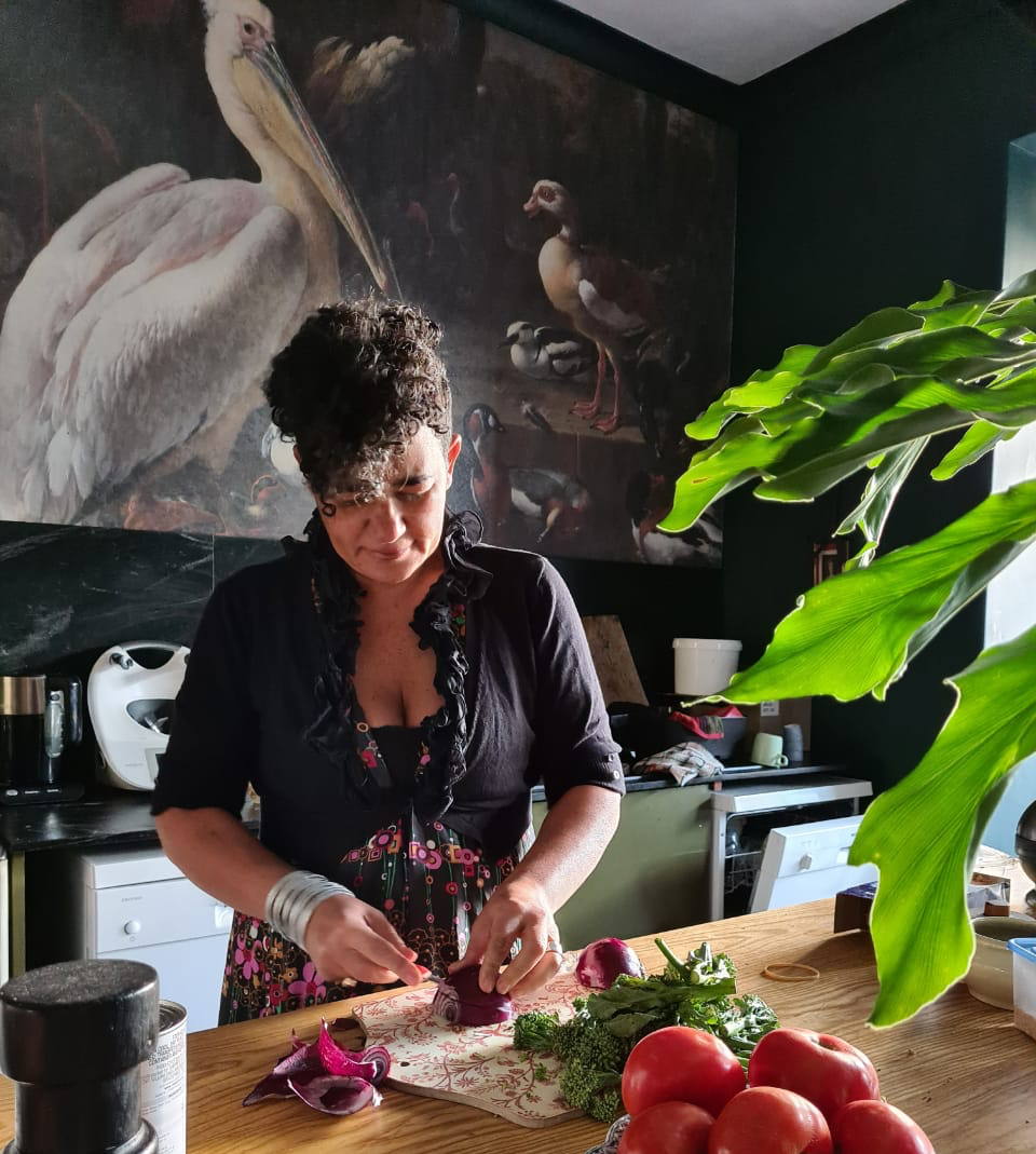 Culinary wizards switch from their restaurants to coaching home cooks