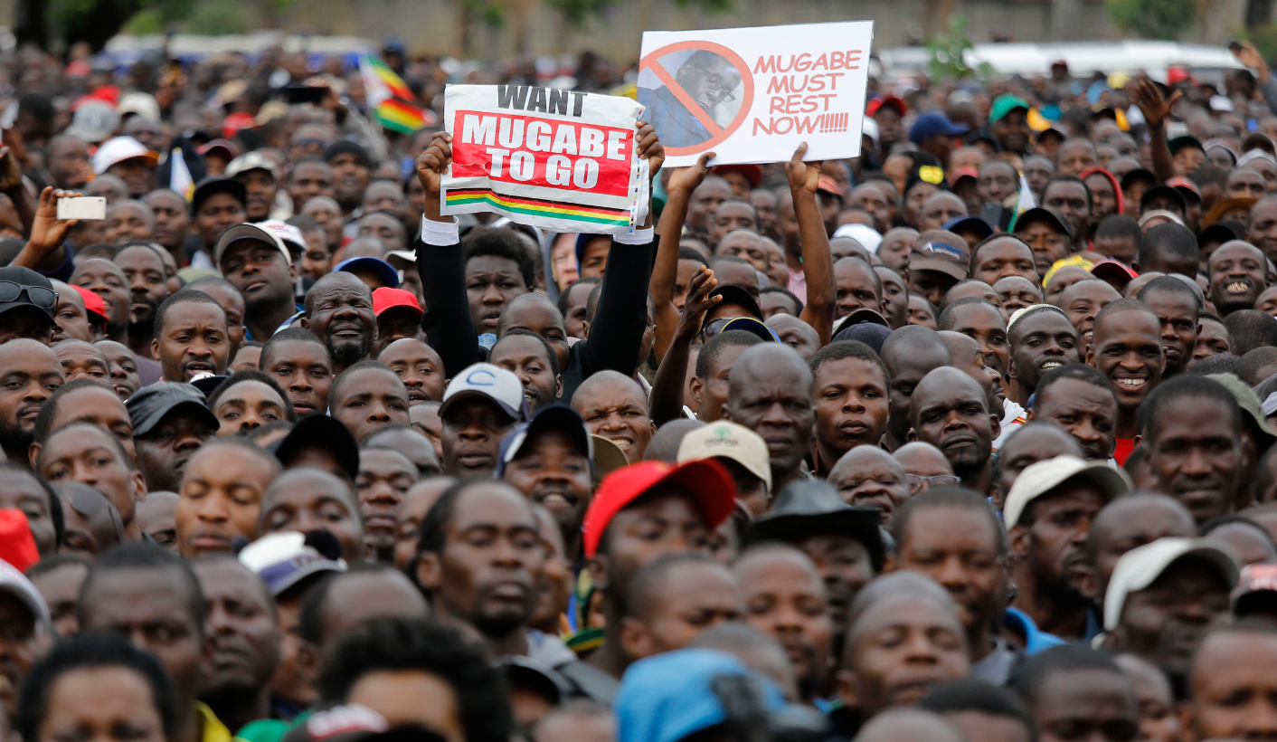 Zimbabwe: Thousands march in solidarity with military, demand Robert Mugabe's exit