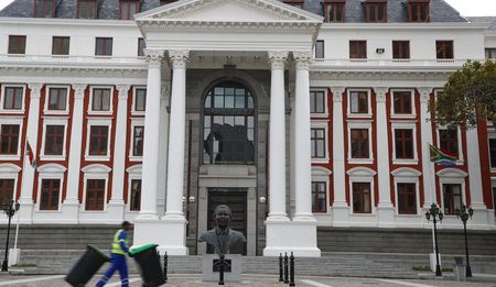 Reporter’s Parliamentary Notebook: SONA2018 – unprecedented uncertainty