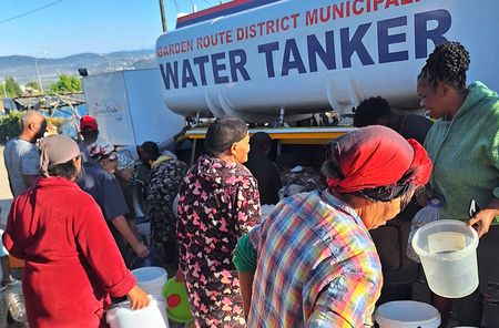 Knysna water crisis compounded by political infighting, attack on tanker