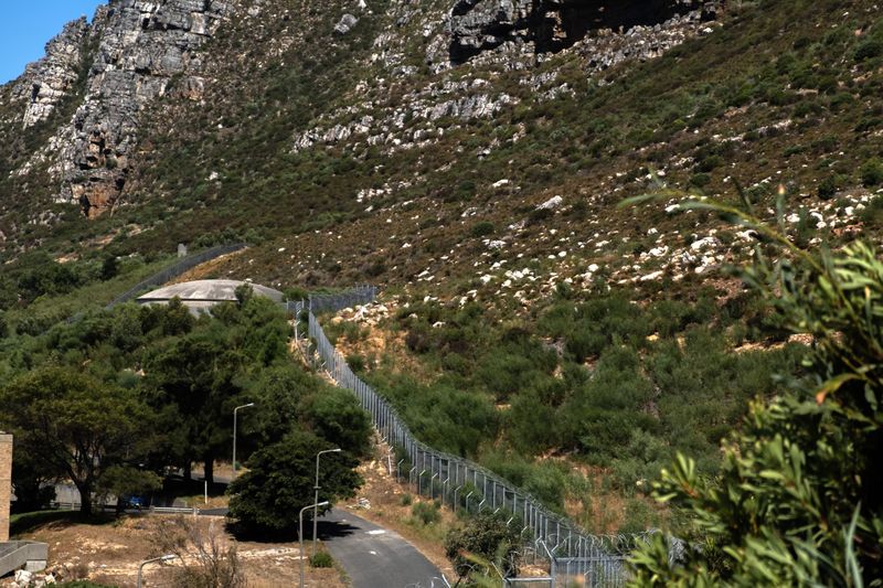 City of Cape Town criticised for allegedly not maintaining firebreaks