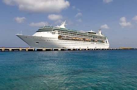 Haiti: cruise ships dock at private beach for fun in the sun