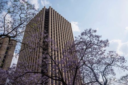 Dean Macpherson - Telkom Towers police HQ a 'monument to inefficient management', with 80% of projects delayed