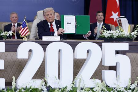 UN Security Council adopts US resolution on Trump's Gaza plan