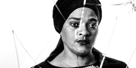 Mother prays next to son’s slain body asking for a few minutes to say good-bye