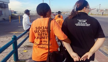 GroundUp: Social grant payouts go smoothly in Western Cape