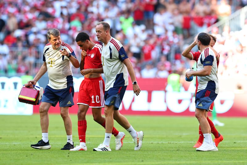 Musiala's on-field collapses were the result of treatment change, says Bayern coach Kompany