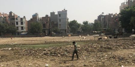 Delhi gasps under 'eye-burning' smog amid worst pollution crisis