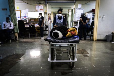 A night in a hospital just after the alcohol ban was lifted