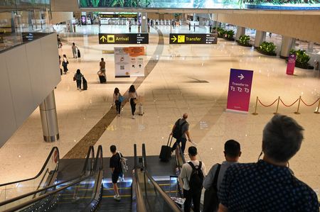 Travellers clear Singapore Airport immigration in just 10 seconds using new tech