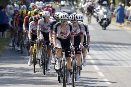 Tour de France concussion cases expose limits of roadside checks