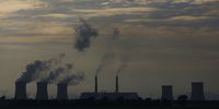 An Eskom coal fired power station near Johannesburg.  EPA/KIM LUDBROOK