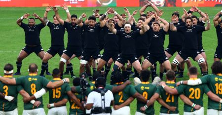 All Blacks bounce back against Boks with stunning Ellis Park heist
