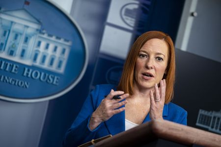 White House makes light of Russia's retaliatory sanctions