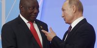 epa07944060 Russian President Vladimir Putin (R) and South African President Cyril Ramaphosa (L) during an official welcome ceremony for heads of states and governments of member-states of Russia-Africa Summit in the Black sea resort of Sochi, Russia, 23 October 2019. The Russia-Africa Summit and Economic Forum take place on 23-24 October 2019.  EPA-EFE/SERGEI CHIRIKOV /  POOL