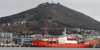 The Akademik Fedorov in Table Bay in mid-March 2022, moored near Signal Hill featuring Cape Town’s famous noon gun. After returning from Antarctica, she was also moored in this position on 18 May 2022. (Photo: Xabiso Mkhabela)