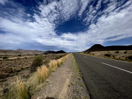 Meiringspoort Reveries 2 — scanning time and space in the back of a 1964 Cortina GT