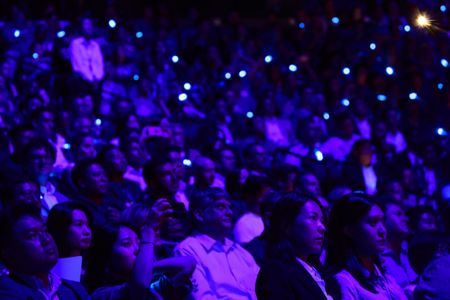 Your device’s blue light & your skin: What you should know