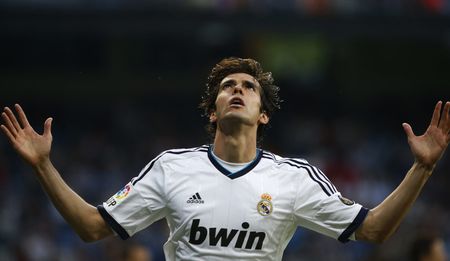 Soccer-Frustrated Kaka says he wants to leave Real Madrid