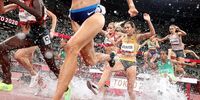 epa09395188 Gesa Felicitas Krause (C-R) of Germany competes in the women's 3,000m Steeplechase final during the Athletics events of the Tokyo 2020 Olympic Games at the Olympic Stadium in Tokyo, Japan, 04 August 2021.  EPA-EFE/DIEGO AZUBEL