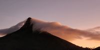 Sunrise over Lions Head. Image: Ian Morris 