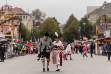Turning coronavirus page, Oktoberfest kicks off after two-year hiatus