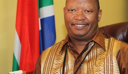 Newsflash: Secretary to Parliament Gengezi Mgidlana to face disciplinary proceedings
