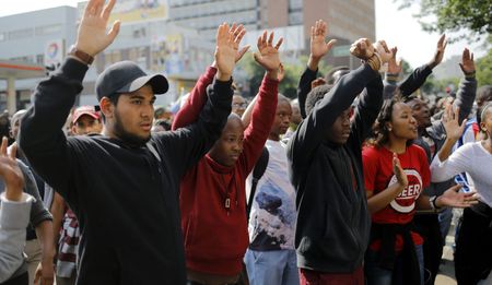 We salute the youth of 2016 in the struggle of a new generation