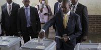 Citizens Coalition for Change leader Nelson Chamisa casts his vote for the 2023 Zimbabwean general election at Kuwadzana Primary School in Harare, Zimbabwe on 23 August 2023. (EPA-EFE/Aaron Ufumeli)