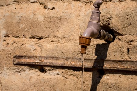 Thirsty EC villagers desert ANC for fresh independent candidate Bhekizenzo Gigi