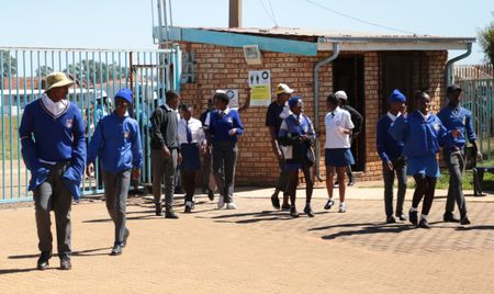 Khutsong pupils stage mass schools walkout over government inaction on sinkhole scourge 