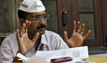 India's 'Common Man' aims to sweep out the grand old parties