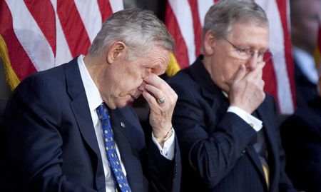 US Senators close in on deal as threat of default nears