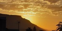 A Cape Town sunset from a different suburban balcony. Photographer: Belinda Breedt