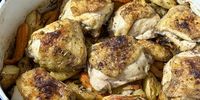 Baked chicken thighs and vegetables with flavours of anise