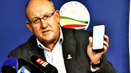 Athol Trollip spills beans on backdrop to his ousting as Nelson Mandela Bay mayor