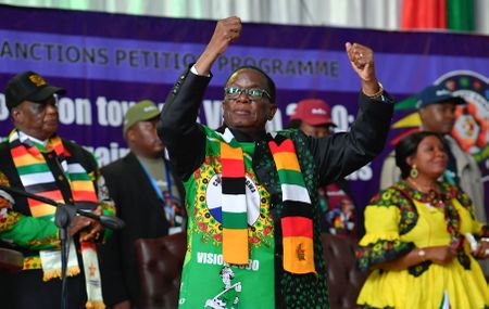 Looming Zimbabwe ‘uprising’ echoes overthrow of Mugabe as calls mount to oust Mnangagwa