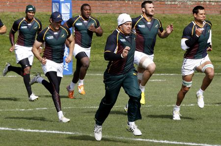 The time has come: crouch, touch, pause... Engage!