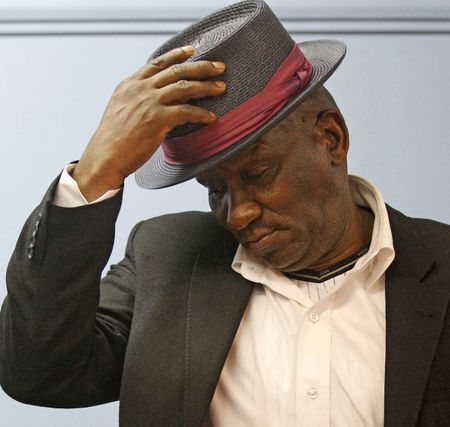 First Thing with Simon Williamson: Report calls for Cele's removal