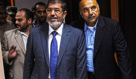 Egypt's Mursi keen to renew long-severed Iran ties