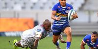 Herschel Jantjies of the Stormers (right) and Bongi Mbonambi of the Sharks during thier United Rugby Championship match at DHL Stadium on 5 February, 2022 in Cape Town, South Africa. (Photo: Ashley Vlotman/Gallo Images)