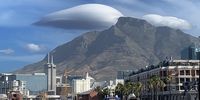 Flying Saucer Menaces Cape Town. Image: Janice Ashby